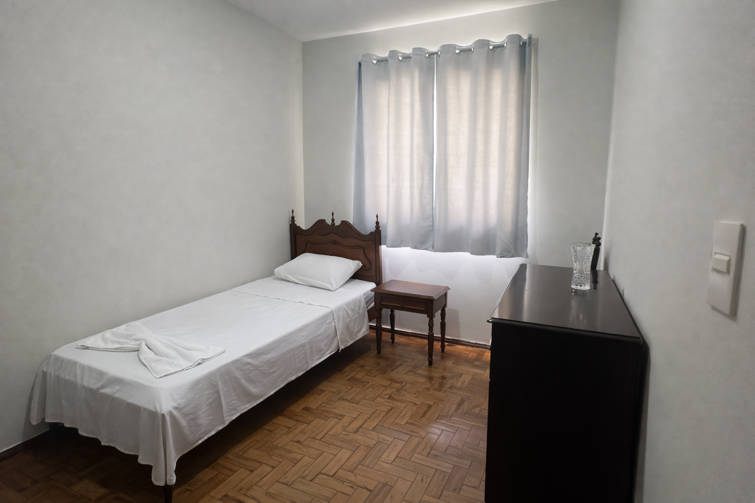 Quarto versátil
